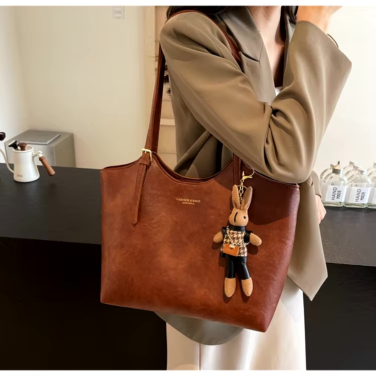 Marone | Rustic Edge Tote Bag