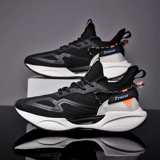 Tracer Sneakers
